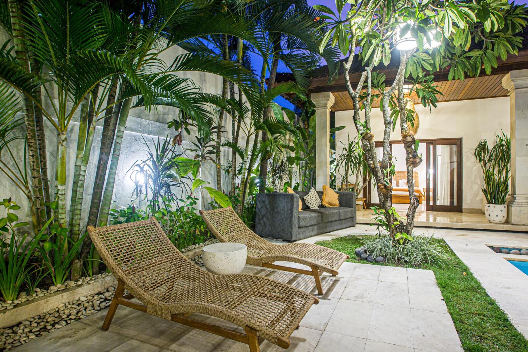 Deba Ii Seminyak (Bali)